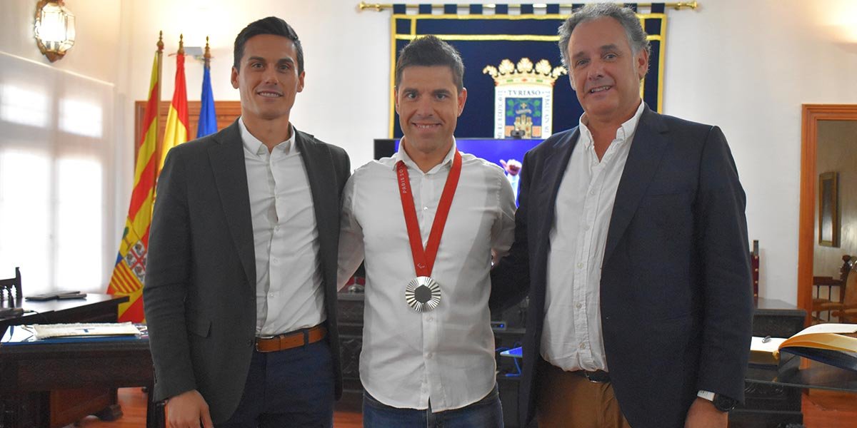 Escribano, Santas y Jaray en el homenaje del deportista paralímpico